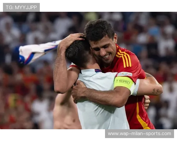 女足创历史，男足金球加冕，足球界双重盛宴，女足加入男足